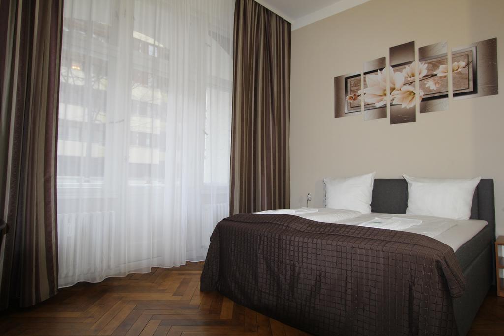 Hotel Elegia Am Kurfuerstendamm Berlin Room photo