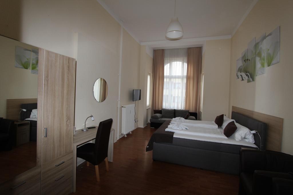 Hotel Elegia Am Kurfuerstendamm Berlin Room photo